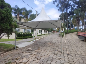 TENDA CHAPÉU DE BRUXA 5X5MTS BRANCA